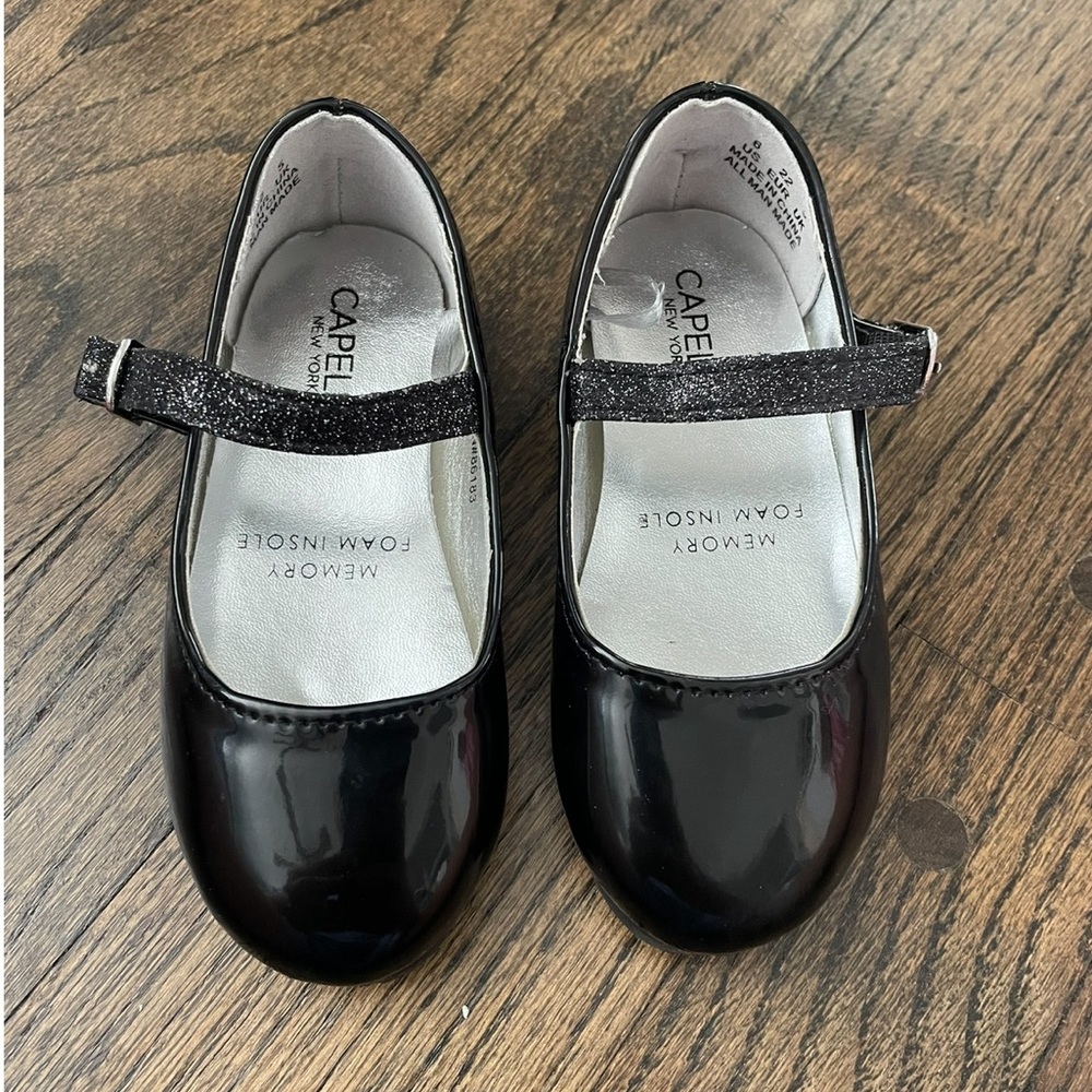 Black dress shoes